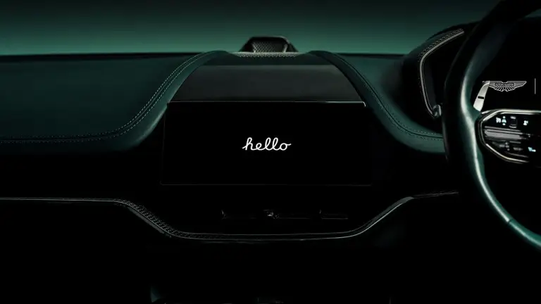 Aston Martin - Apple CarPlay Ultra - 11