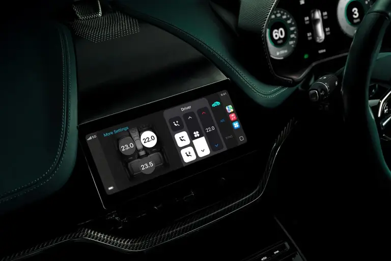 Aston Martin - Apple CarPlay Ultra - 3