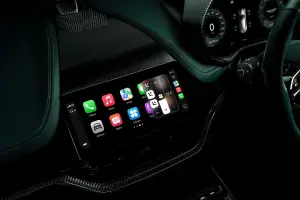 Aston Martin - Apple CarPlay Ultra - 6