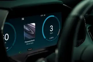 Aston Martin - Apple CarPlay Ultra - 10
