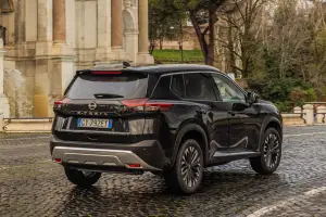 Nissan X-Trail 2025
