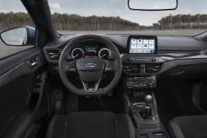 Ford Focus 2025: foto, prezzo, dimensioni, interni