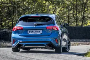Ford Focus 2025: foto, prezzo, dimensioni, interni