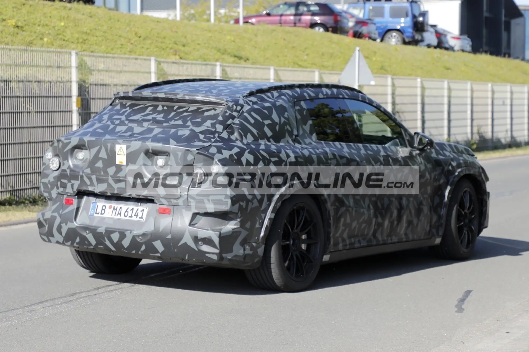 Mercedes AMG SUV - Foto spia 20-5-2025 - 9