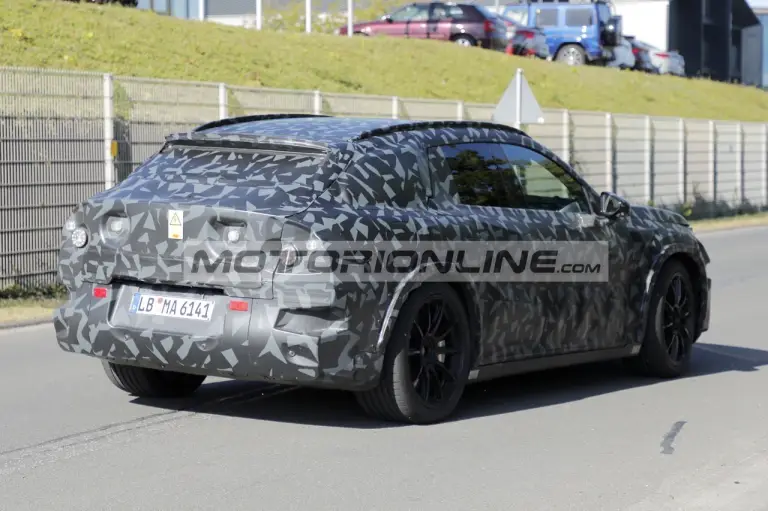 Mercedes AMG SUV - Foto spia 20-5-2025 - 9