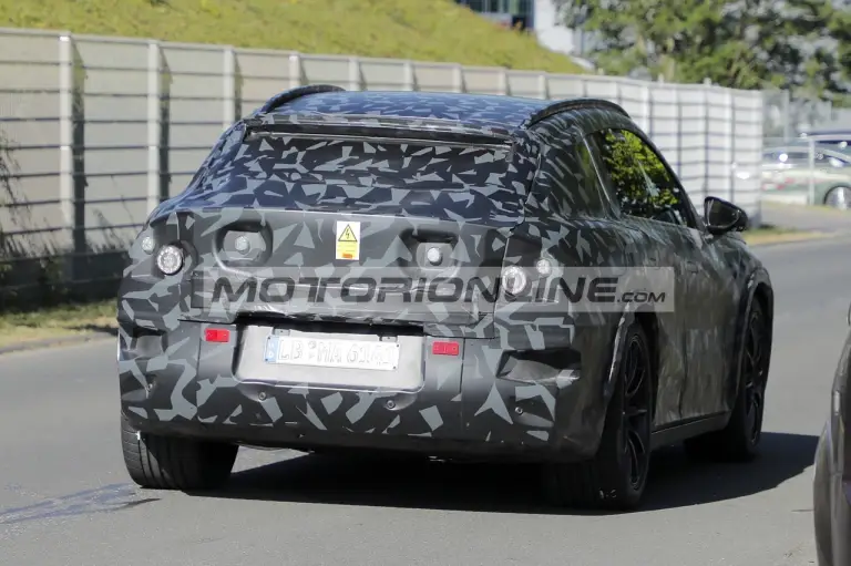 Mercedes AMG SUV - Foto spia 20-5-2025 - 10