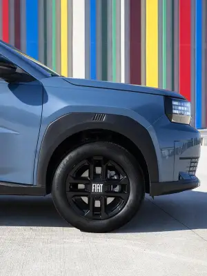 Fiat Grande Panda Hybrid - 13
