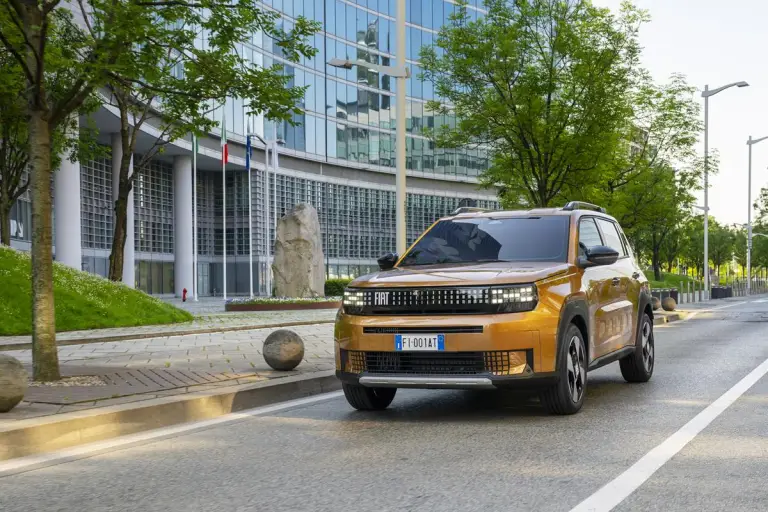 Fiat Grande Panda Hybrid - 34