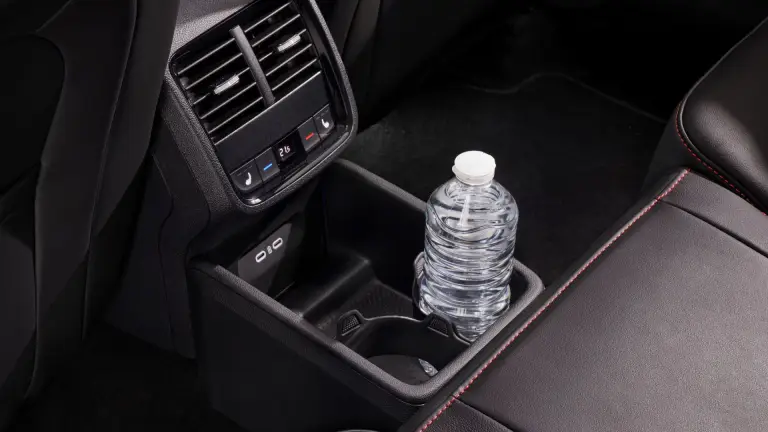 Skoda Octavia 2025: prezzo, foto, dimensioni, allestimenti - 6