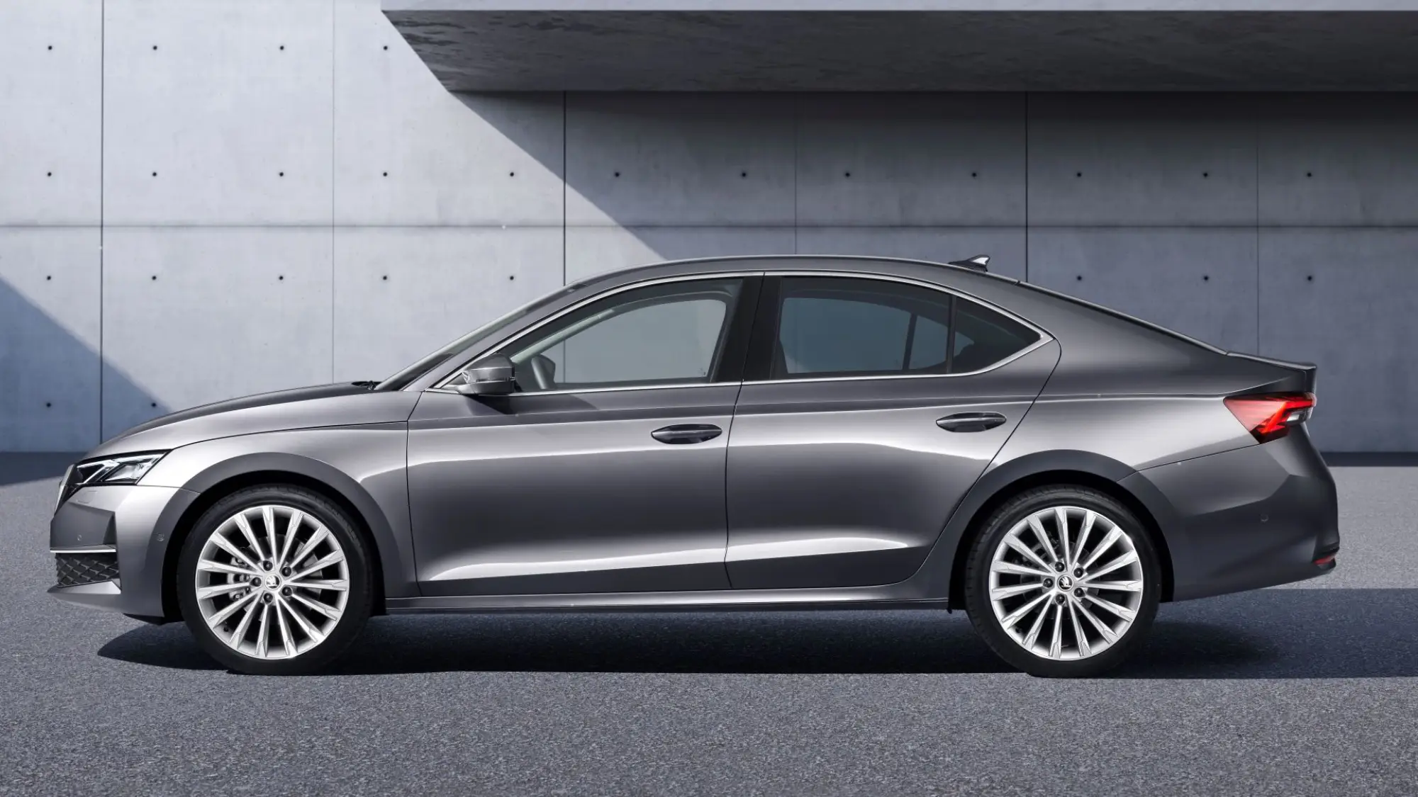 Skoda Octavia 2025: prezzo, foto, dimensioni, allestimenti - 5