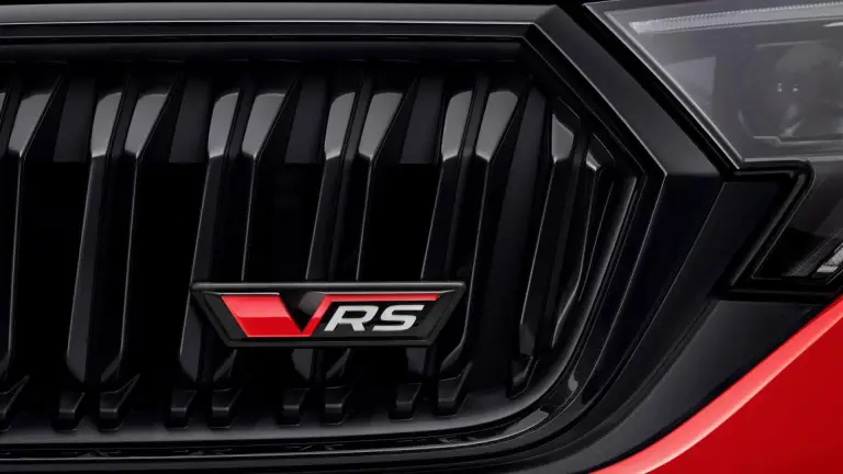 Skoda Octavia 2025: prezzo, foto, dimensioni, allestimenti - 1
