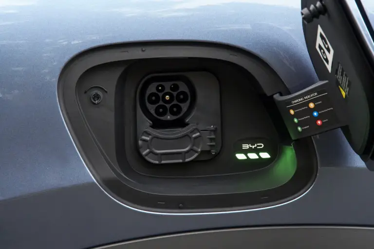 BYD Sealion 7 2025: prezzo, foto, dimensioni e allestimenti - 3
