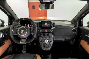 Abarth 695 Club Italia - 8
