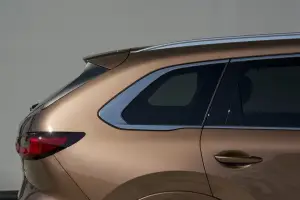 Mazda CX-80 2025: prezzo, foto, dimensioni, allestimenti - 9