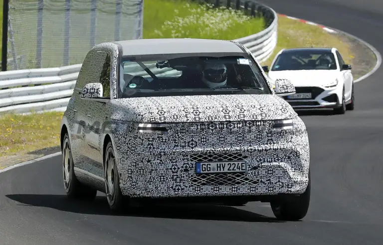 Genesis G90 - Foto spia 20-05-2025 - 3