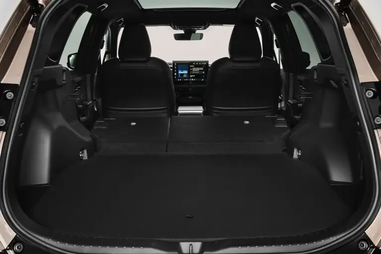 Toyota RAV4 2026 - Foto ufficiali - 12