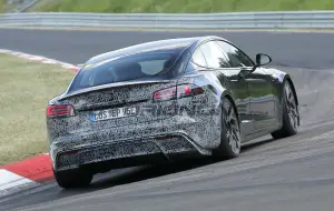 Tesla Model S Plaid 2026 - Foto spia 21-05-2025 - 9