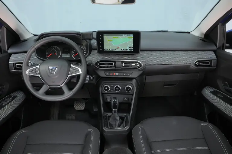Dacia Sandero Streetway 2025: foto, prezzo, dimensioni e allestimenti - 1