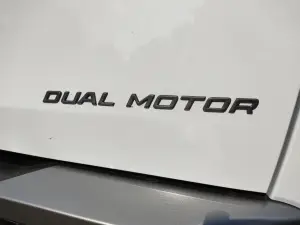Peugeot e-3008 Dual Motor - Prova Foresta Nera