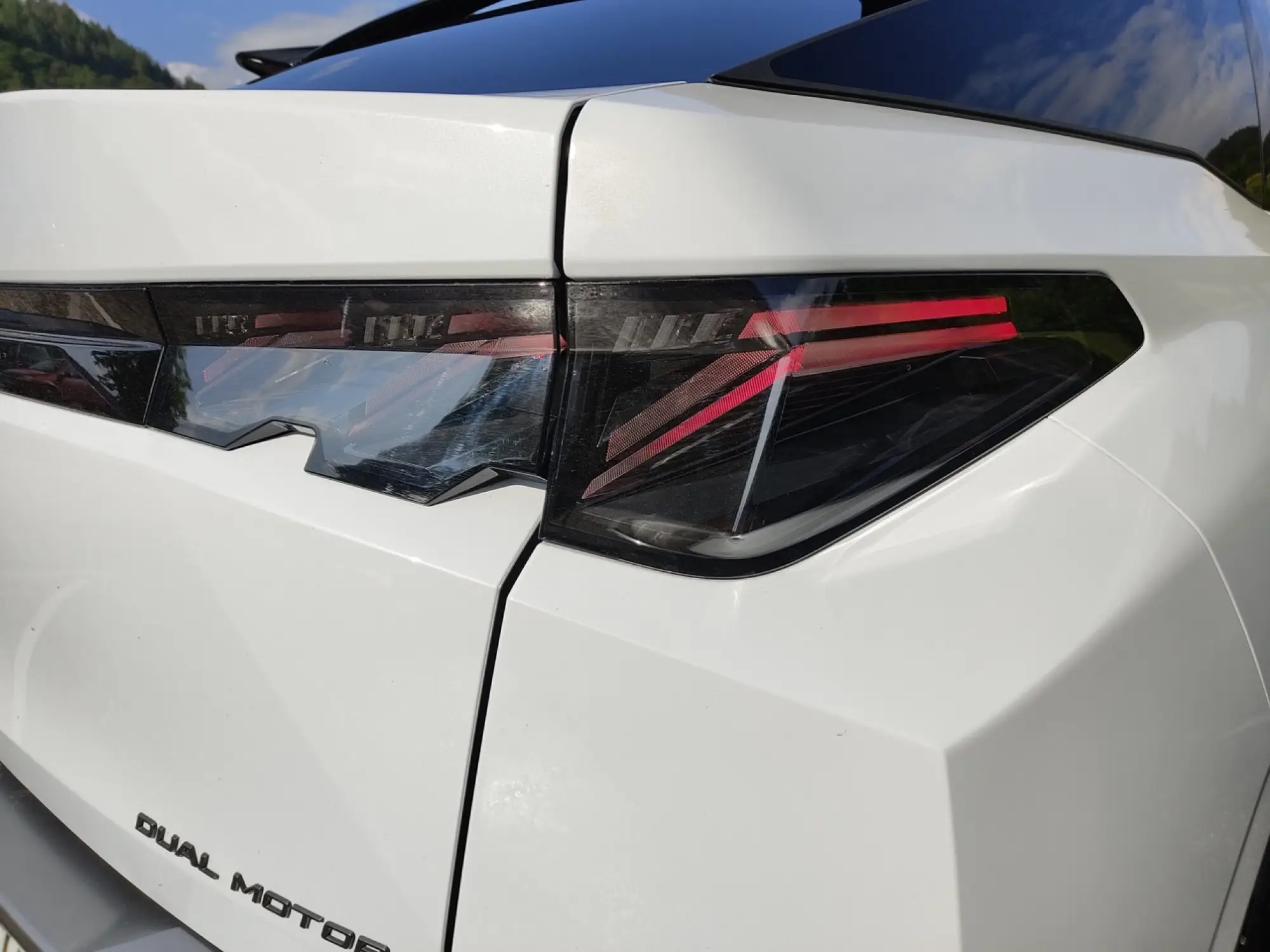 Peugeot e-3008 Dual Motor - Prova Foresta Nera - 10