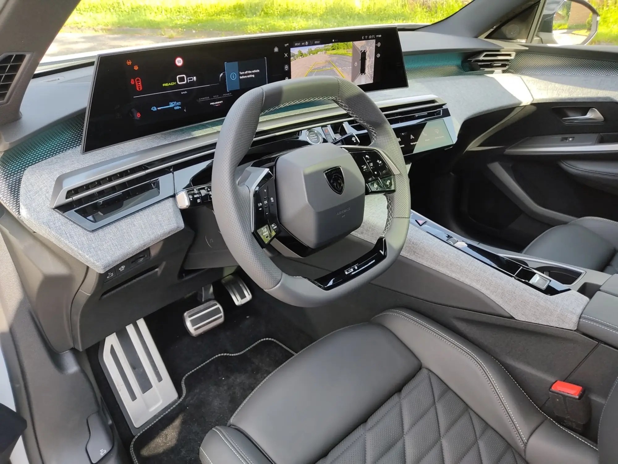 Peugeot e-3008 Dual Motor - Prova Foresta Nera - 14