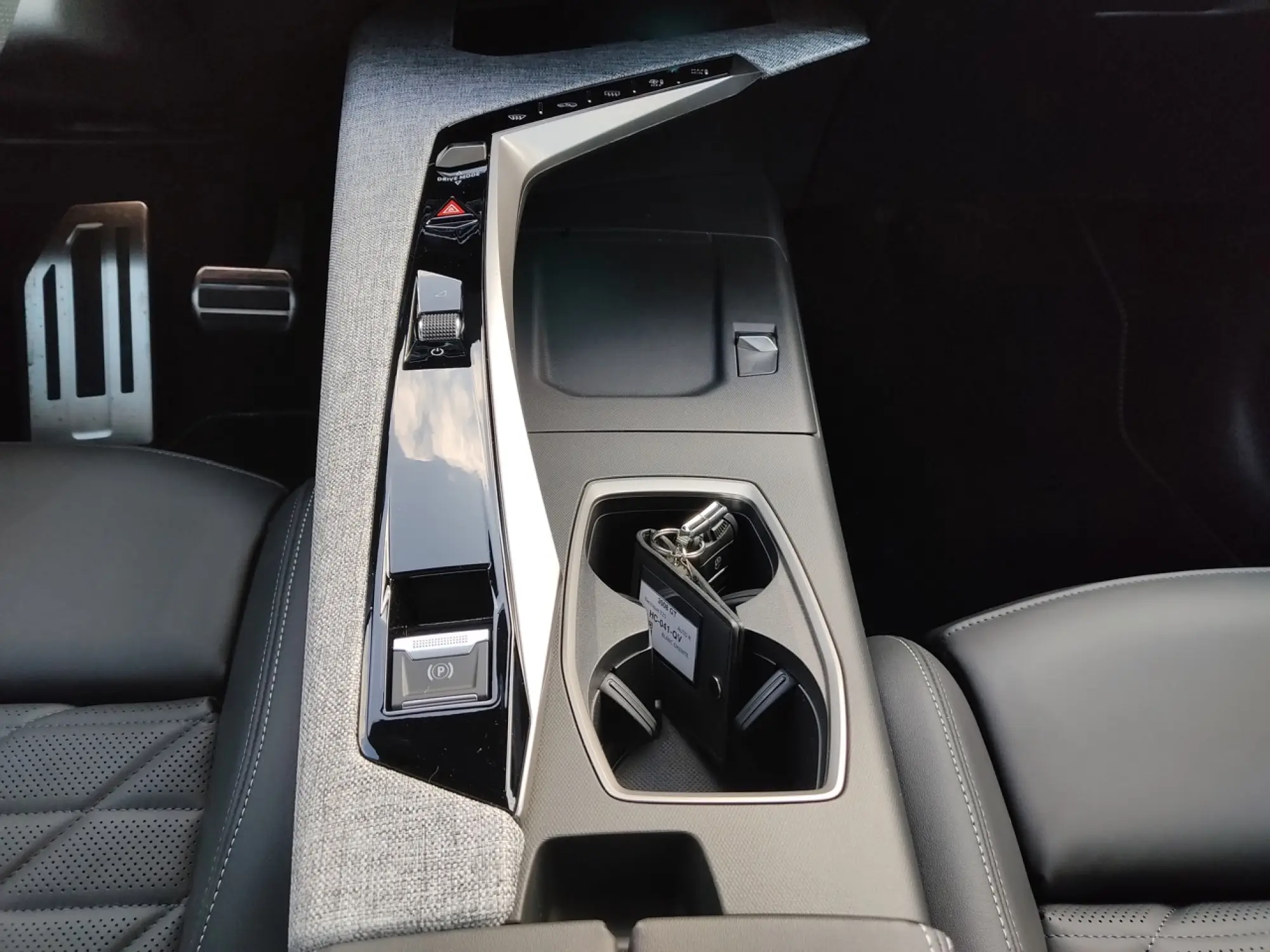Peugeot e-3008 Dual Motor - Prova Foresta Nera - 23