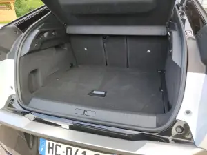 Peugeot e-3008 Dual Motor - Prova Foresta Nera