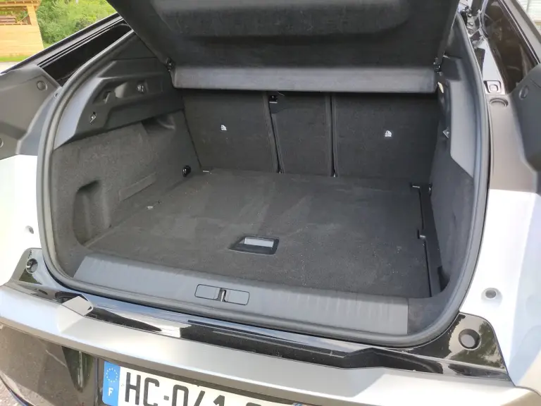 Peugeot e-3008 Dual Motor - Prova Foresta Nera - 29