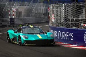 Aston Martin Valhalla - Debutto dinamico - 3
