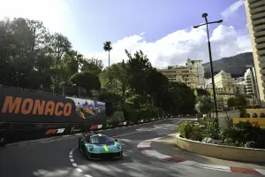 Aston Martin Valhalla - Debutto dinamico - 9