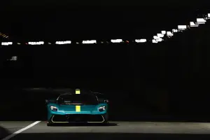 Aston Martin Valhalla - Debutto dinamico - 1
