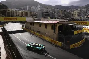 Aston Martin Valhalla - Debutto dinamico - 12