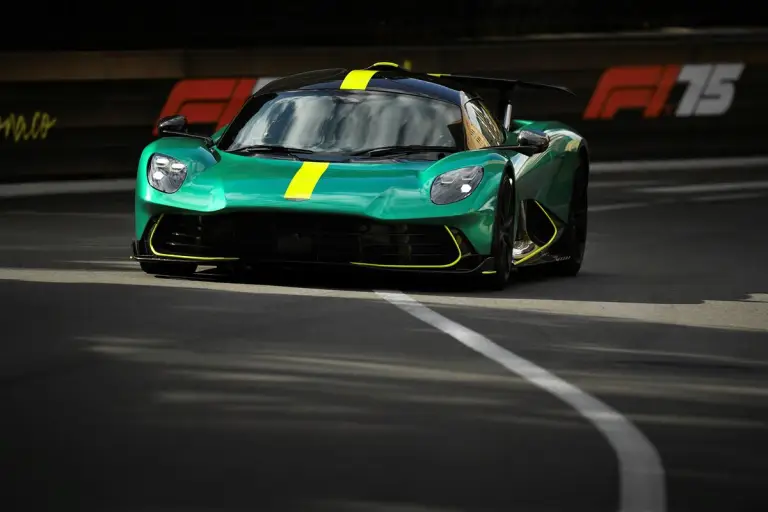 Aston Martin Valhalla - Debutto dinamico - 4