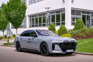 BMW i7 - Batterie stato solido - 8