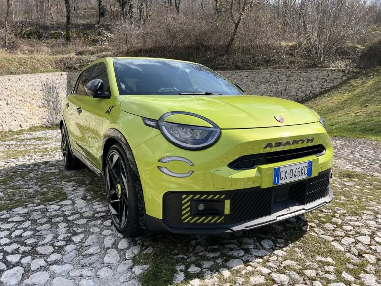 Abarth 600e Car Var - 2