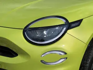 Abarth 600e Car Var - 3