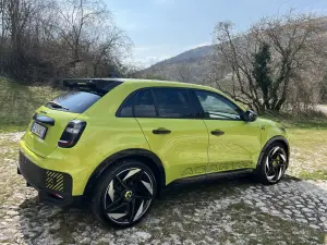 Abarth 600e Car Var - 7