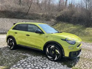 Abarth 600e Car Var