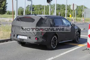Kia Ceed SW - Foto spia 27-5-2025 - 11