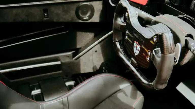 La Le Mans Hypercar diventa stradale - 7