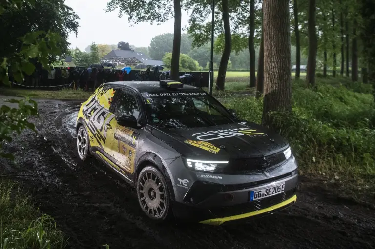 Opel Mokka GSE Rally al debutto - 6