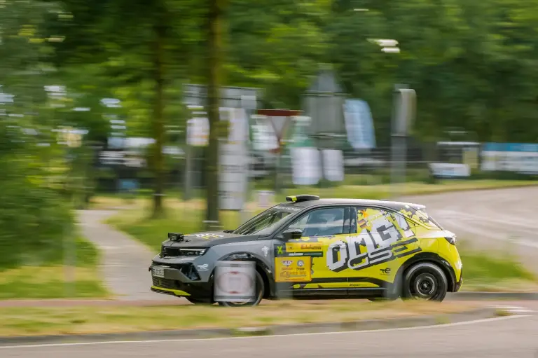 Opel Mokka GSE Rally al debutto - 3