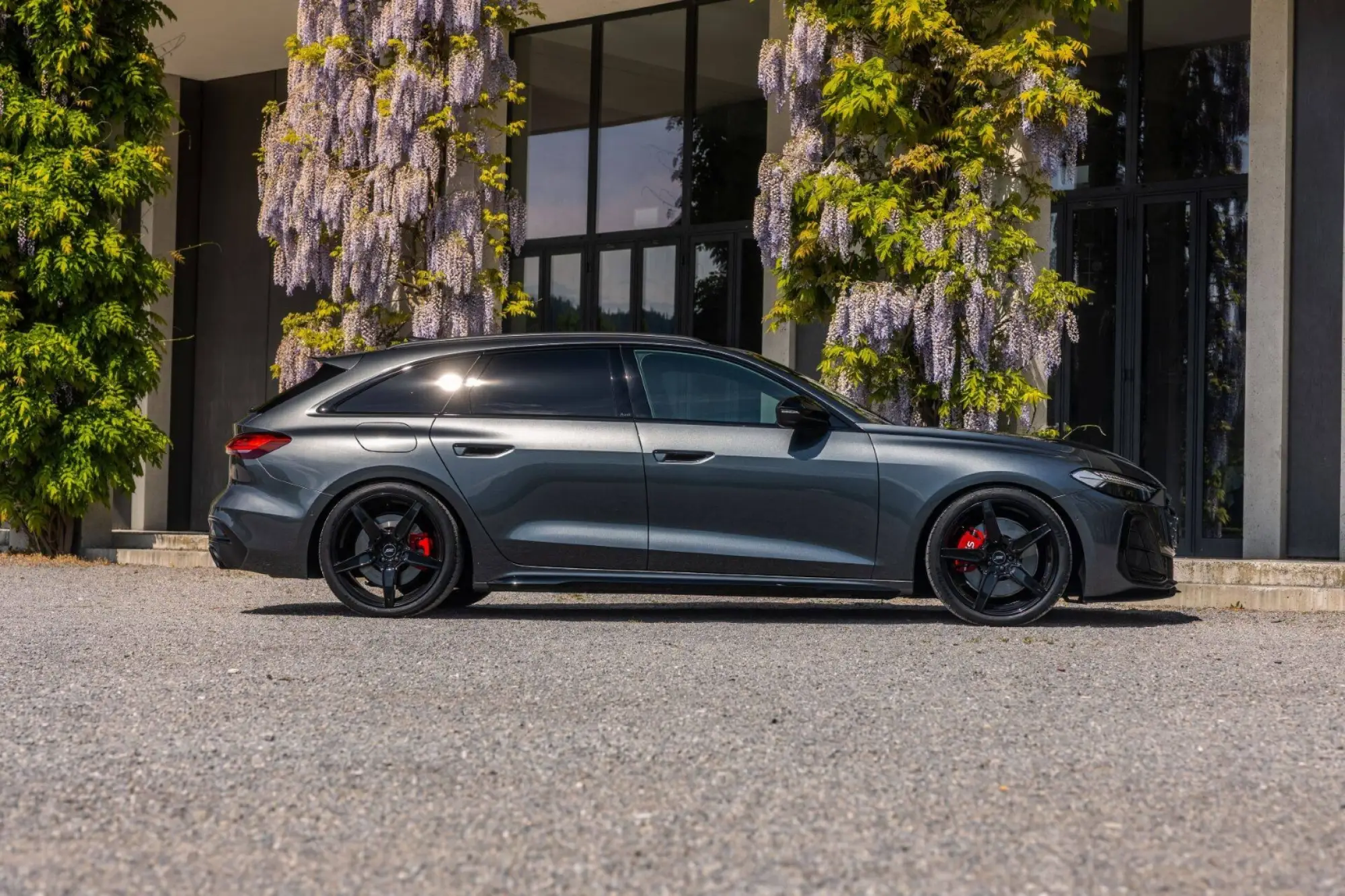 Audi ABT S5 Avant: carattere sportivo e firma tedesca. Le caratteristiche - 3