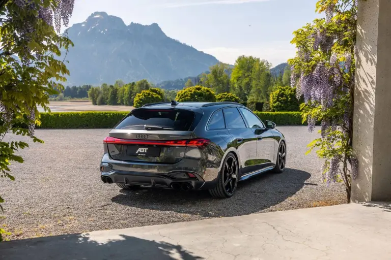 Audi ABT S5 Avant: carattere sportivo e firma tedesca. Le caratteristiche - 4