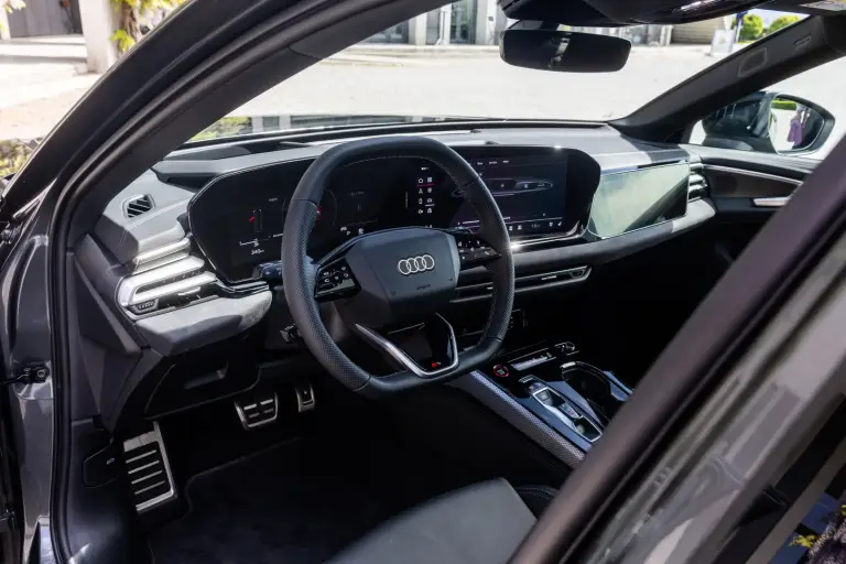 Audi ABT S5 Avant: carattere sportivo e firma tedesca. Le caratteristiche - 6