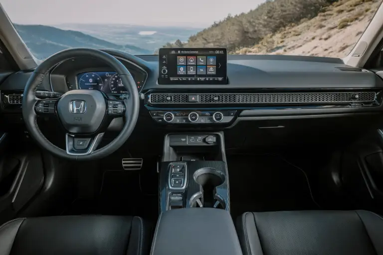 Honda Civic 2025: prezzo, foto, dimensioni e allestimenti - 1