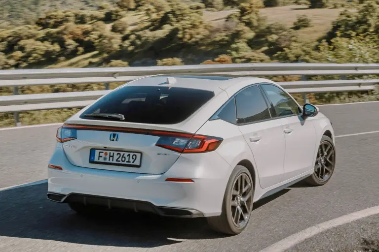 Honda Civic 2025: prezzo, foto, dimensioni e allestimenti - 6