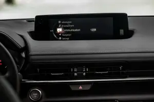 Mazda MX-30 2025: prezzo, foto, dimensioni e allestimenti - 1