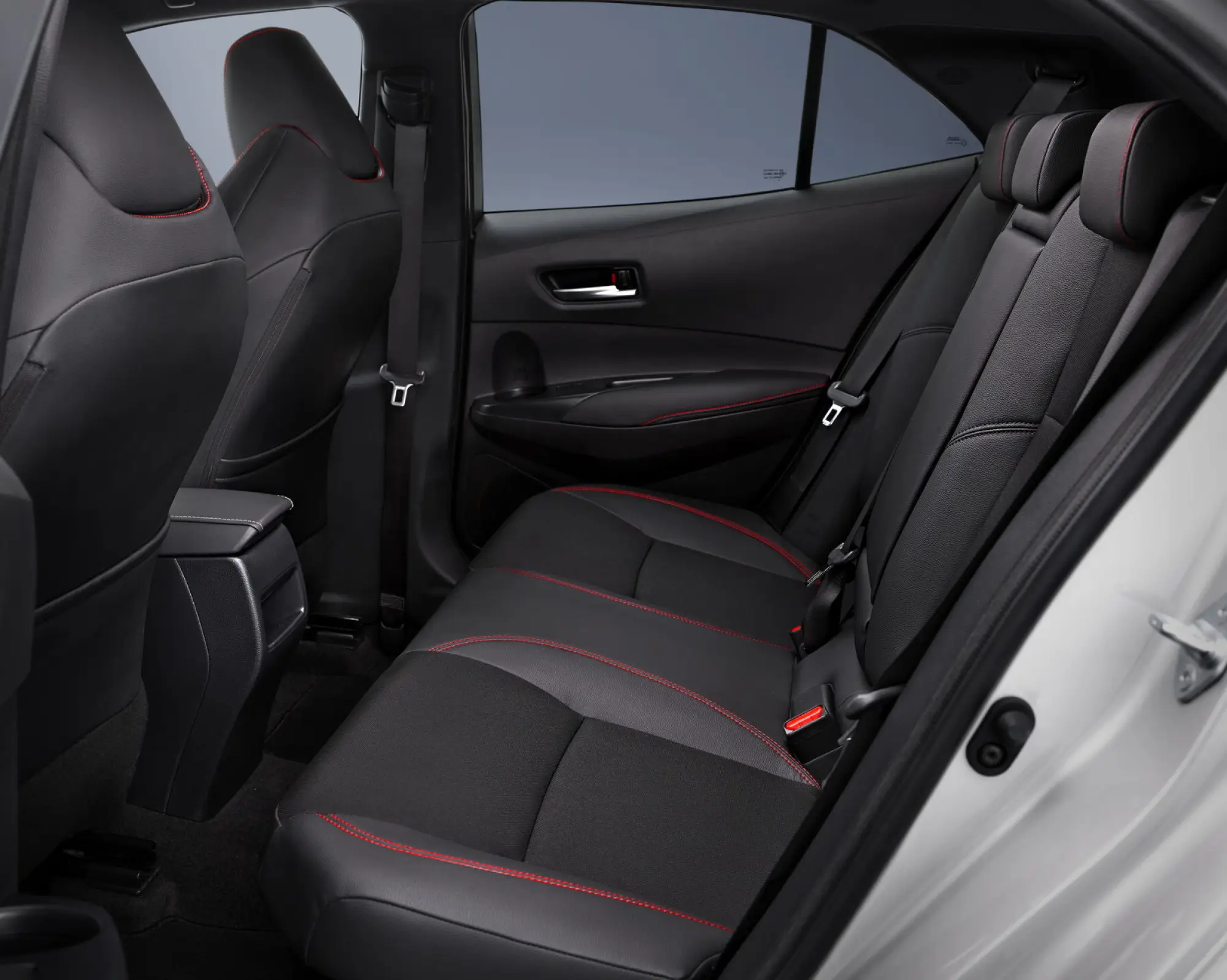 Toyota Corolla 2025: prezzo, foto, dimensioni e allestimenti - 5