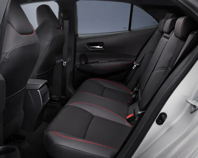 Toyota Corolla 2025: prezzo, foto, dimensioni e allestimenti - 5